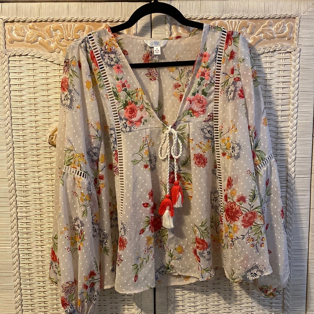 Time and Tru whimsy floral blouse